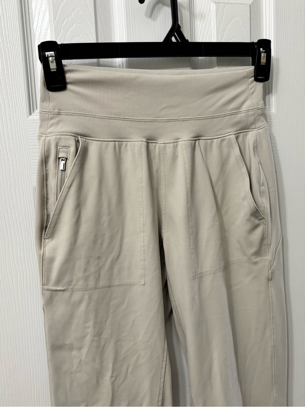 ❌SOLD❌ Athleta Venice High Rise Jogger in Color Abalone Women’s Size XS - Picture 3 of 7